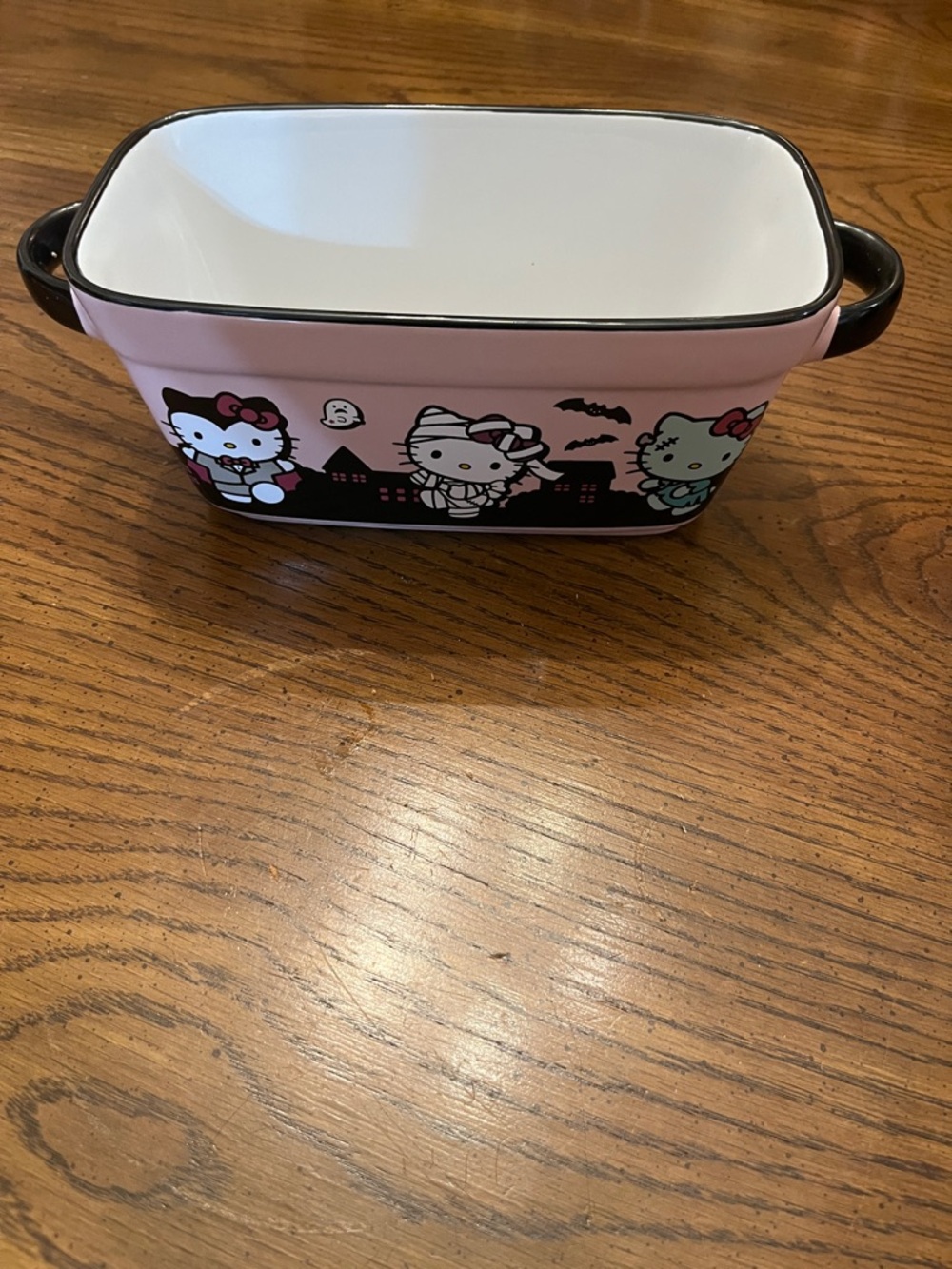 Hello‎ Kitty Pink Halloween Ceramic Loaf Pan, new without tags